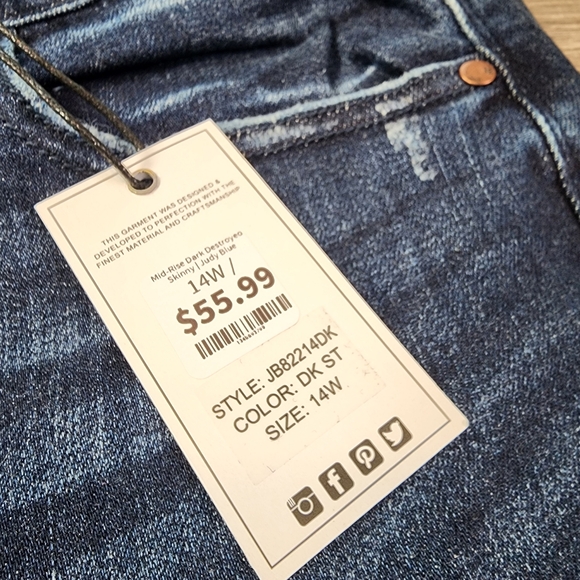 NWT JUDY BLUE Distressed Mid Rise Dark Wash Denim Skinny Fit Jean 14 W - Picture 12 of 15